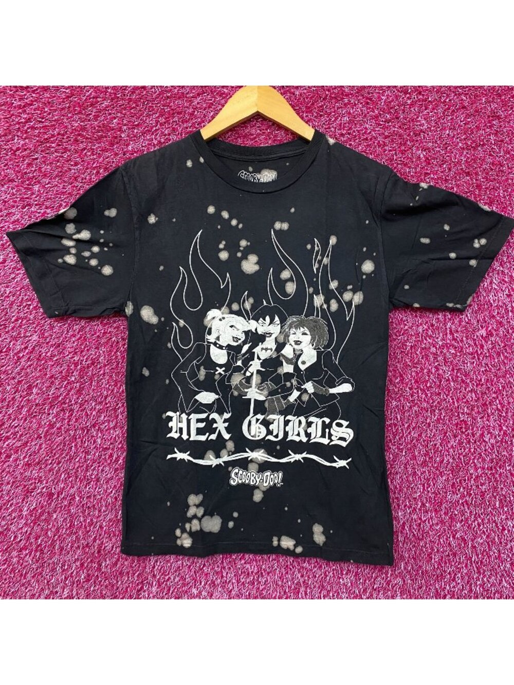 Scooby-Doo Hex Girls Bleach Wash T-Shirt Small